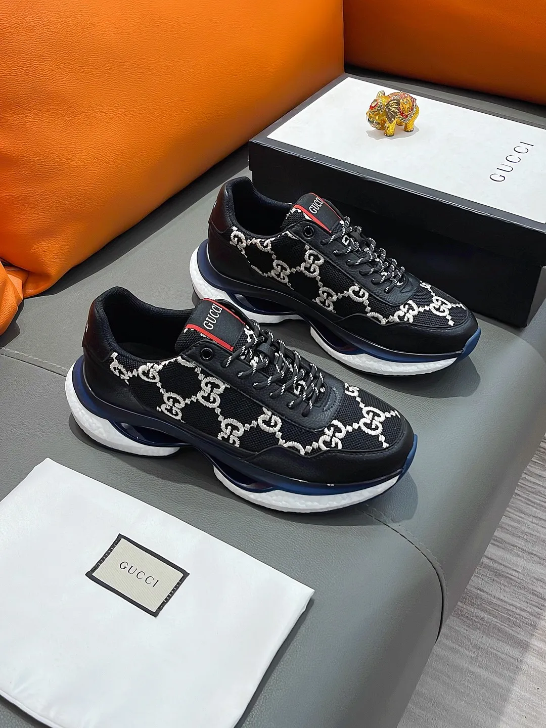Men's shoes GUCCI "Gucci" P440 Regular size: 38-44 (casual shoes) Product materials: Selected cowhide upper, soft sheepskin lining; original outsole.